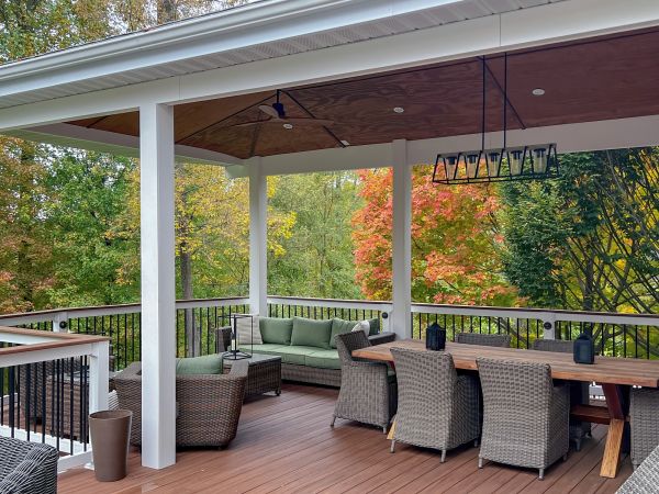 Deck Enclosure Construction in West Columbia